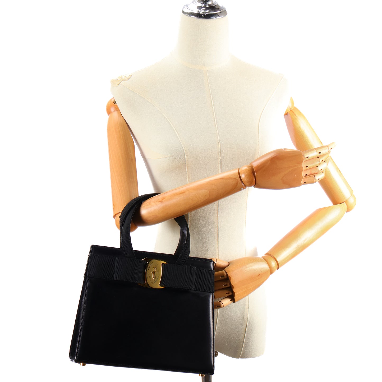 Vara Bow Top Handle In Smooth Calfskin Leather